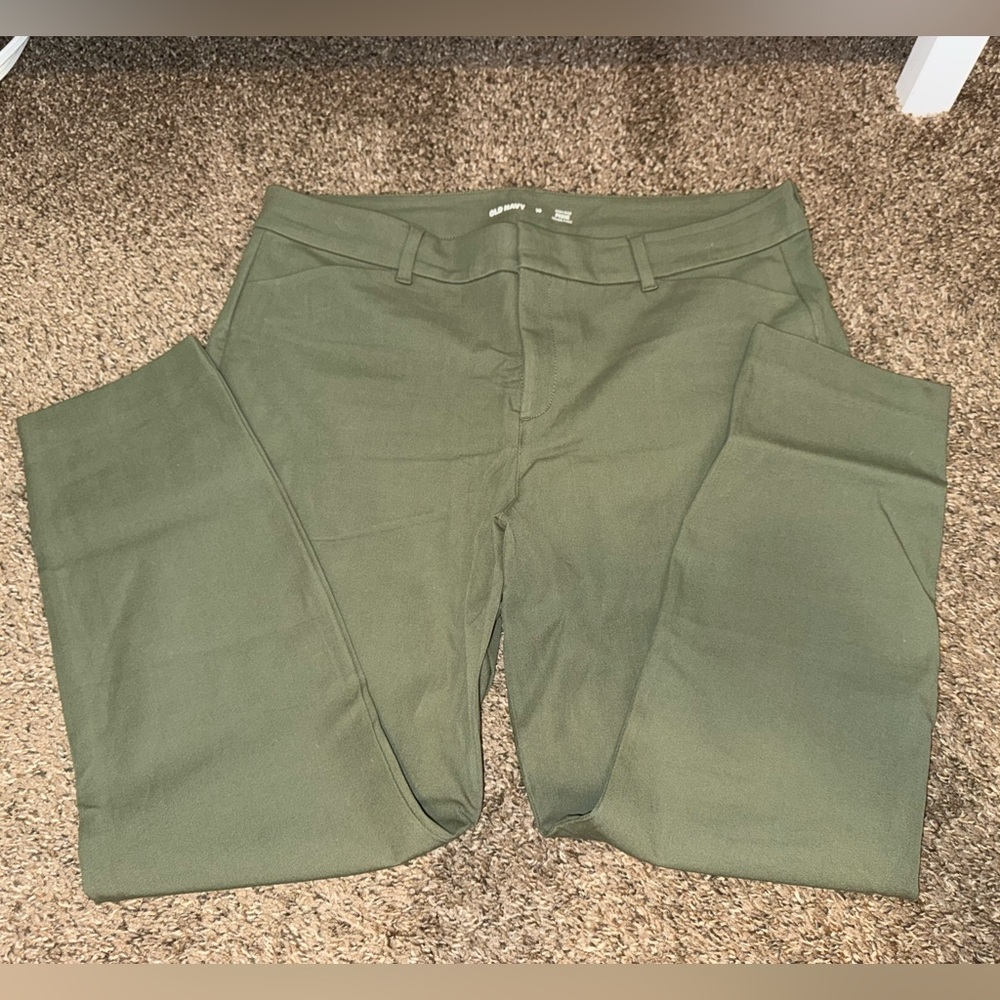 Old Navy Green Pixie Pants